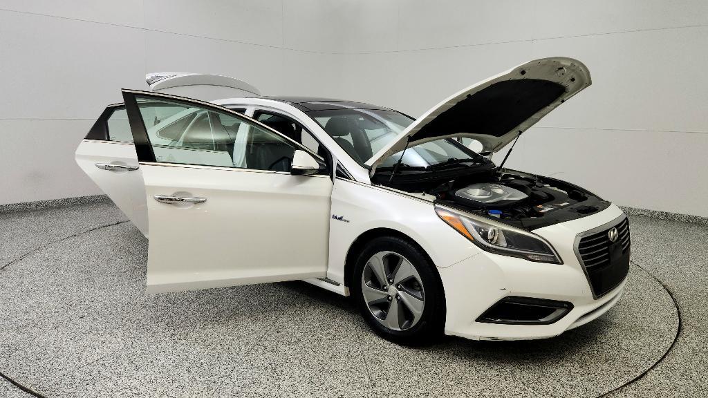 used 2016 Hyundai Sonata Hybrid car, priced at $6,596