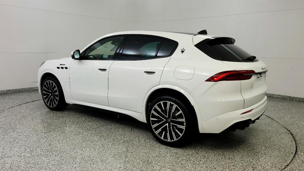 new 2025 Maserati Grecale car, priced at $88,805