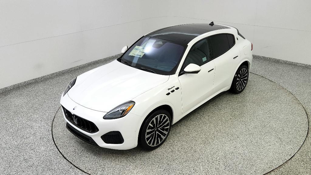 new 2025 Maserati Grecale car, priced at $88,805
