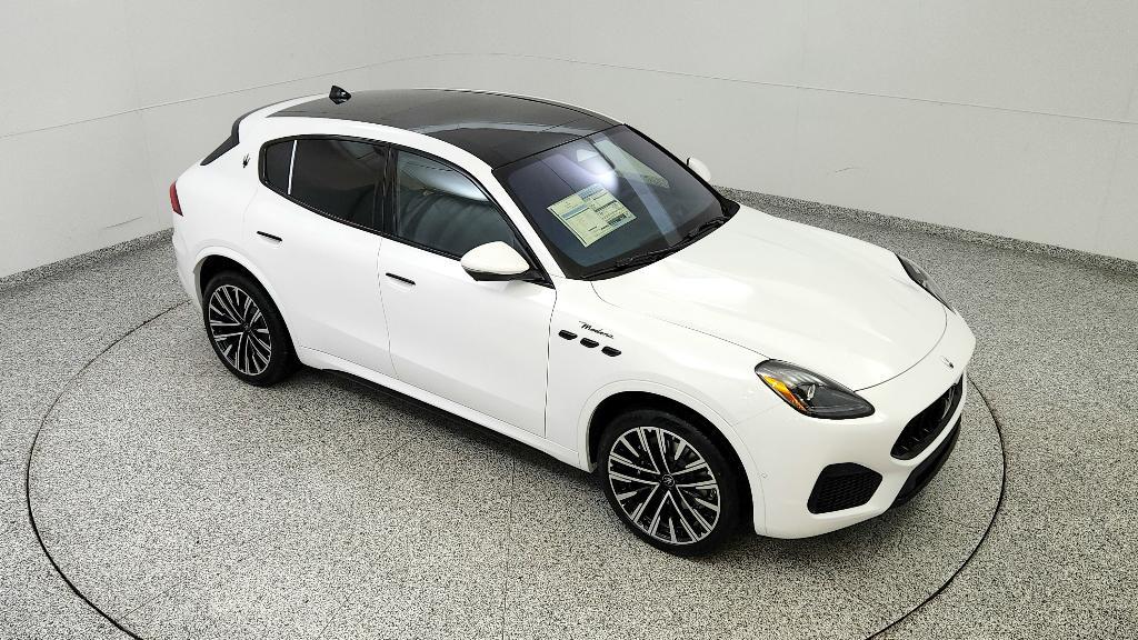 new 2025 Maserati Grecale car, priced at $88,805