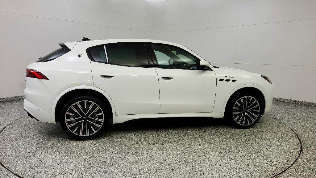 new 2025 Maserati Grecale car, priced at $88,805