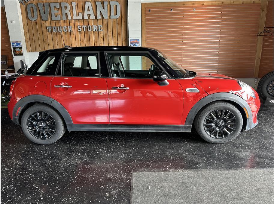 used 2017 MINI Hardtop car, priced at $9,999