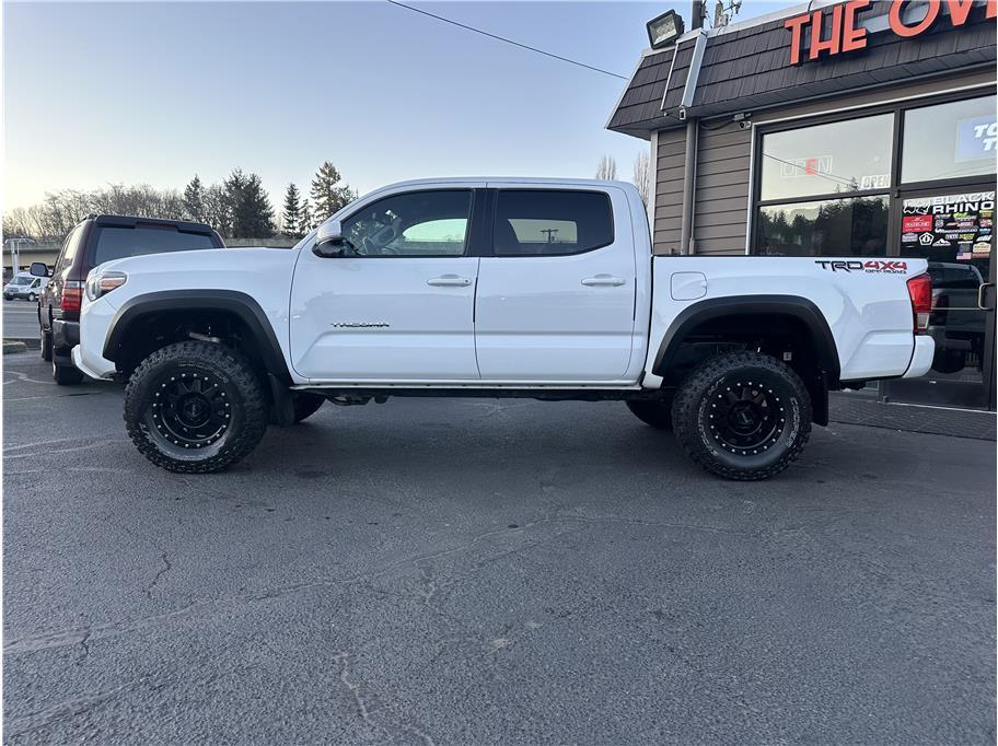 used 2018 Toyota Tacoma car