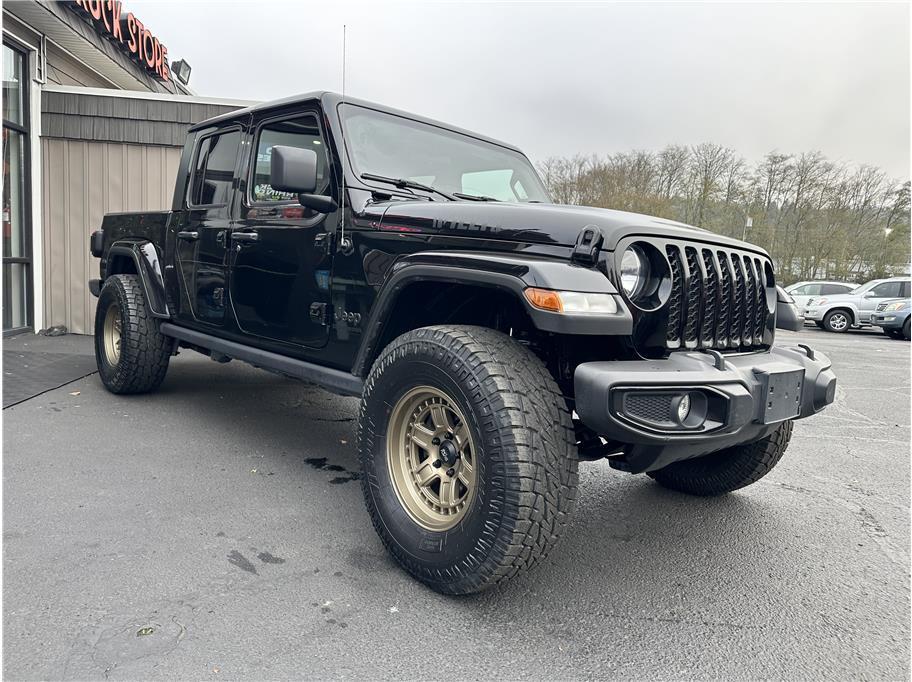 used 2021 Jeep Gladiator car, priced at $35,077