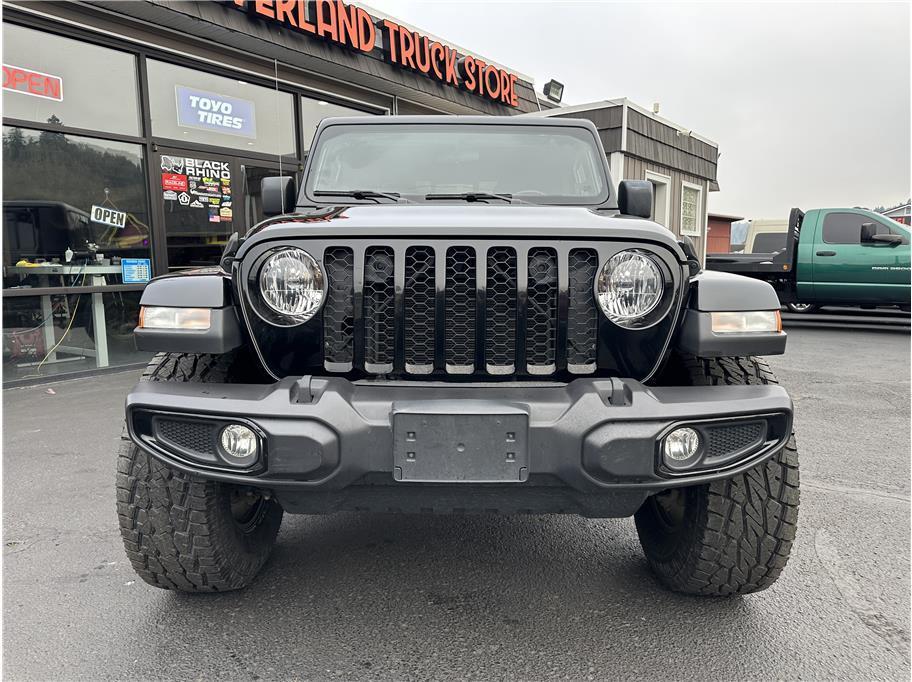 used 2021 Jeep Gladiator car, priced at $35,077