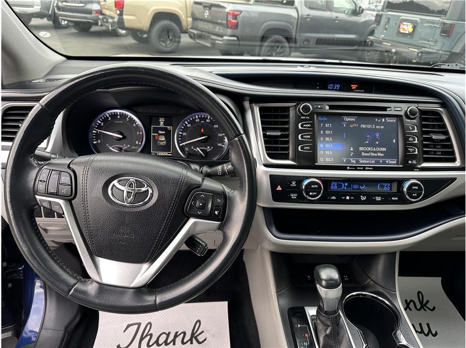 used 2016 Toyota Highlander car, priced at $18,499