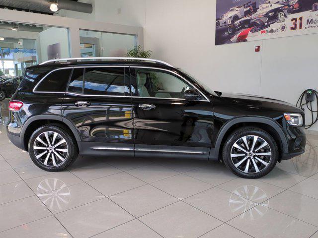 used 2021 Mercedes-Benz GLB 250 car, priced at $27,989