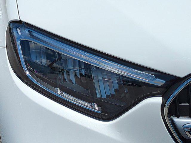new 2025 Mercedes-Benz GLC 300 car, priced at $56,555