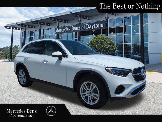 new 2025 Mercedes-Benz GLC 300 car, priced at $56,555