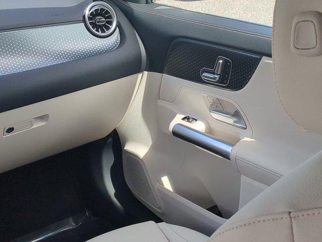 used 2025 Mercedes-Benz GLA 250 car, priced at $41,999