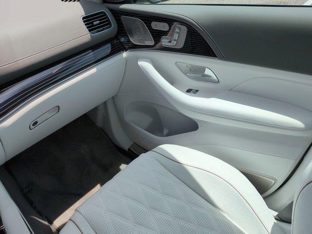 new 2025 Mercedes-Benz Maybach GLS 600 car, priced at $203,750