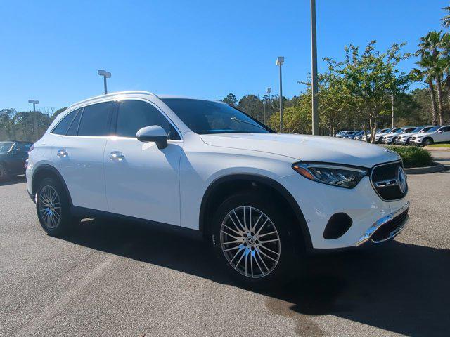 new 2025 Mercedes-Benz GLC 300 car, priced at $51,385