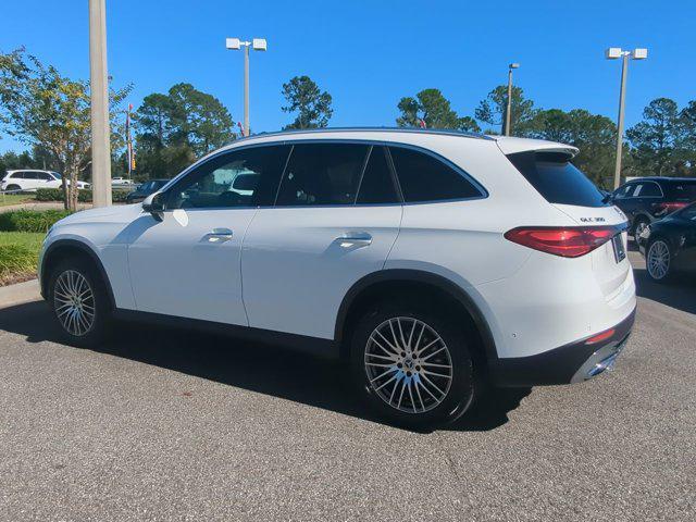 new 2025 Mercedes-Benz GLC 300 car, priced at $51,385