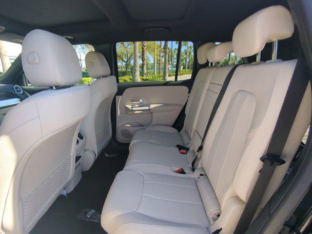 new 2025 Mercedes-Benz GLB 250 car, priced at $49,580