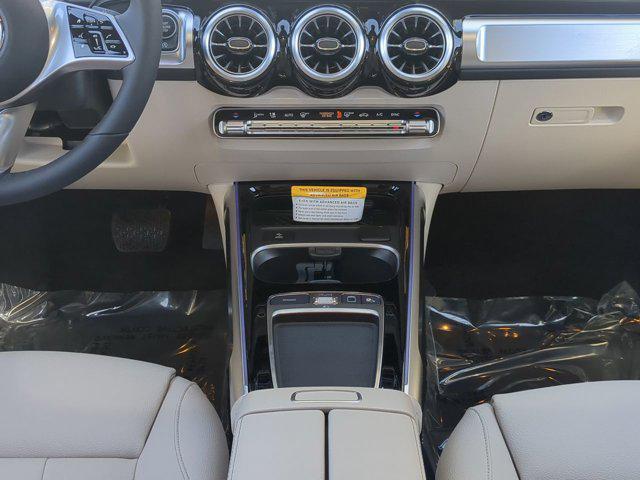 new 2025 Mercedes-Benz GLB 250 car, priced at $49,580