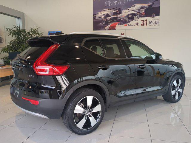 used 2021 Volvo XC40 car, priced at $28,994