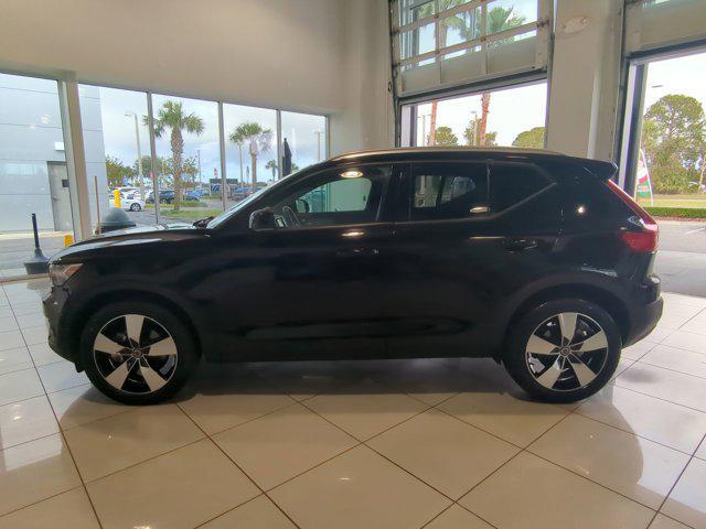 used 2021 Volvo XC40 car, priced at $28,994