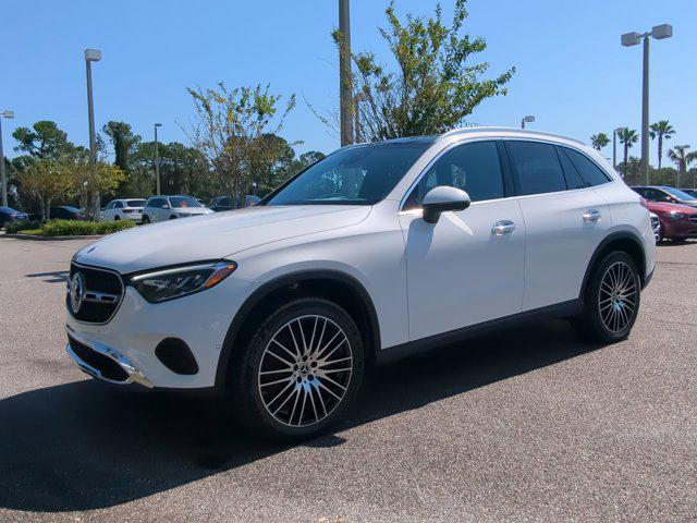 new 2025 Mercedes-Benz GLC 300 car, priced at $62,170