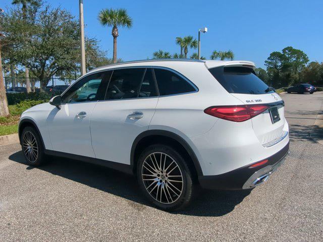 new 2025 Mercedes-Benz GLC 300 car, priced at $62,170