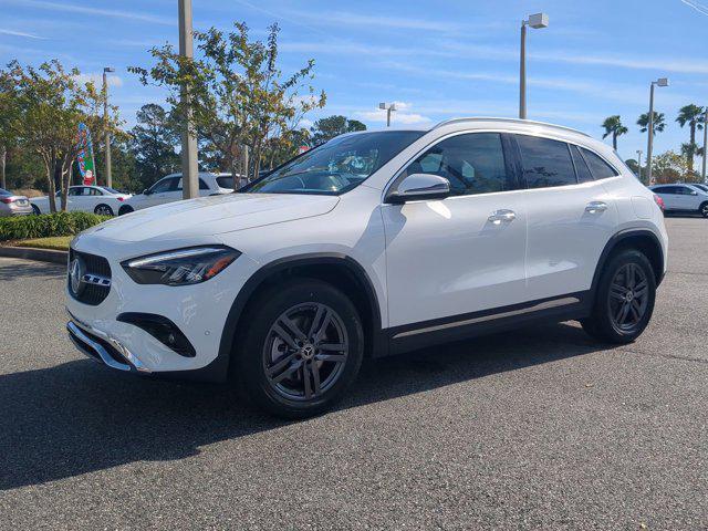 new 2025 Mercedes-Benz GLA 250 car, priced at $45,845