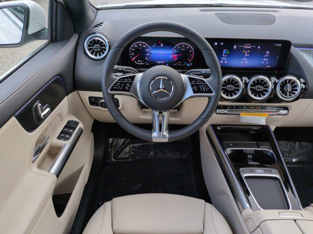 new 2025 Mercedes-Benz GLA 250 car, priced at $45,650