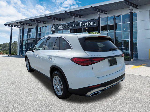 new 2025 Mercedes-Benz GLC 300 car, priced at $56,585