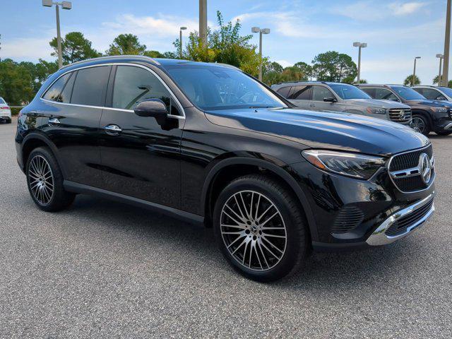 new 2024 Mercedes-Benz GLC 300 car, priced at $59,495