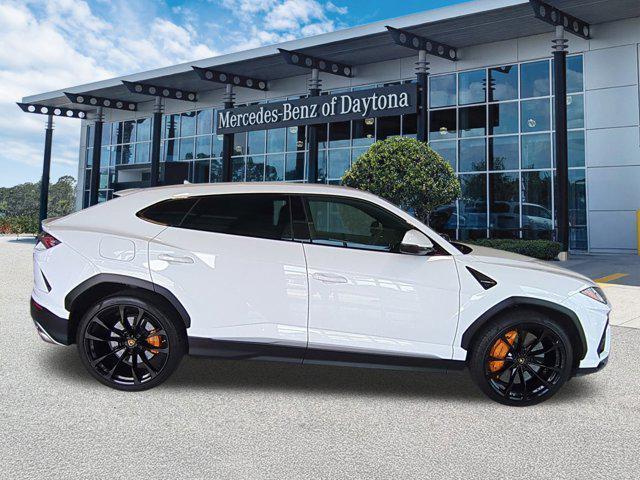 used 2019 Lamborghini Urus car, priced at $166,865