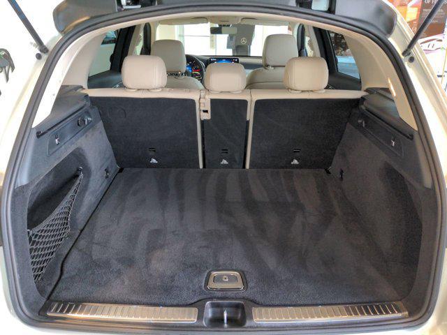 used 2021 Mercedes-Benz GLC 300 car