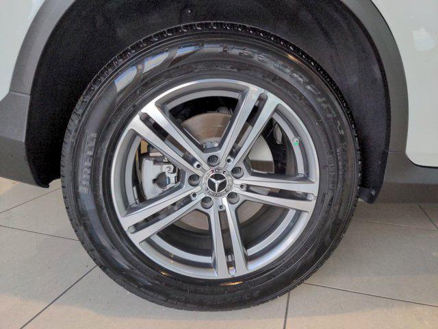 used 2021 Mercedes-Benz GLC 300 car