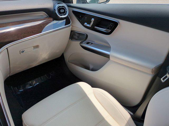 new 2025 Mercedes-Benz GLC 300 car, priced at $55,720