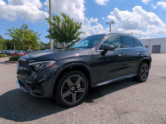 new 2025 Mercedes-Benz GLC 300 car, priced at $60,995