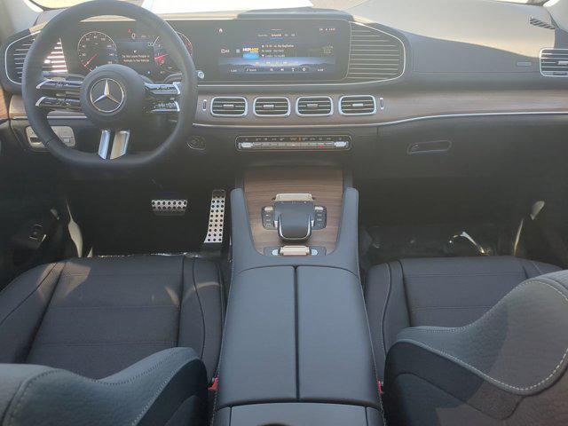 new 2025 Mercedes-Benz GLS 450 car, priced at $101,700