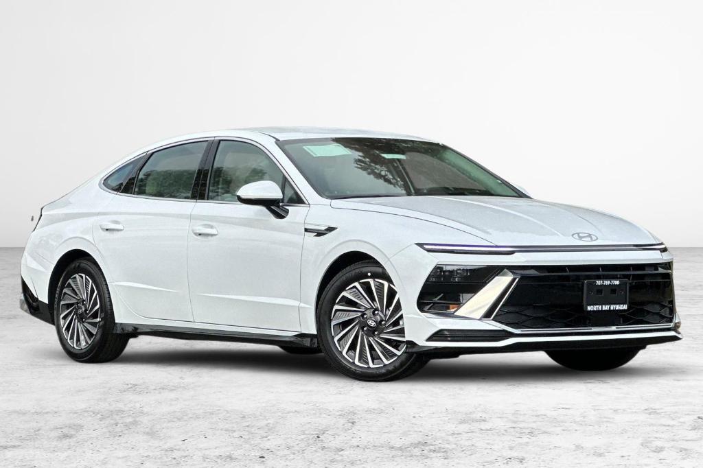 new 2025 Hyundai Sonata Hybrid car, priced at $33,235
