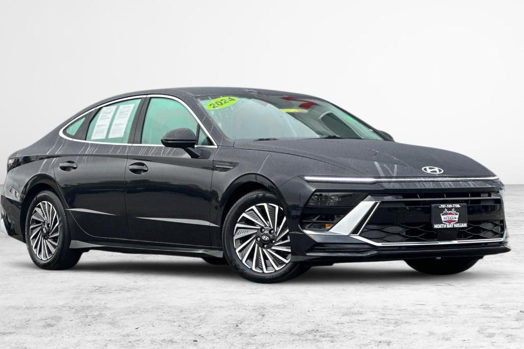 used 2024 Hyundai Sonata Hybrid car, priced at $23,890