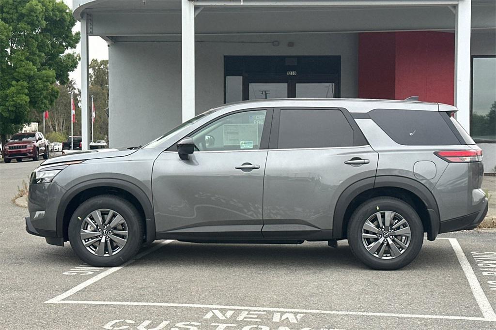 new 2025 Nissan Pathfinder car, priced at $41,030