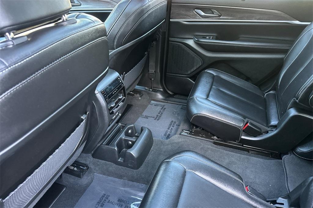 used 2024 Jeep Grand Cherokee L car, priced at $38,990