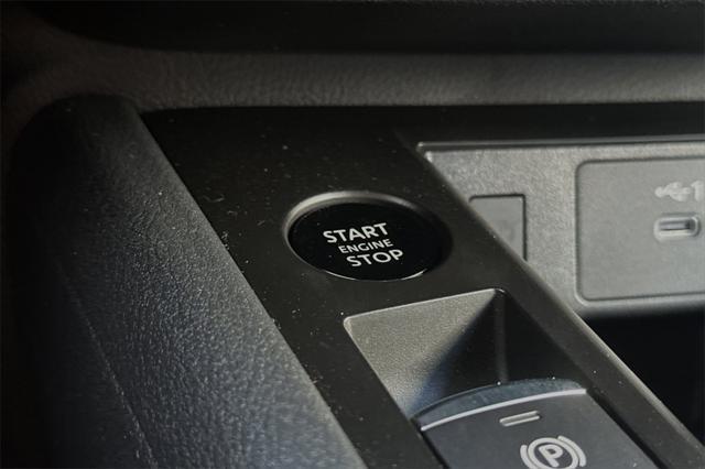 new 2025 Nissan Kicks car, priced at $27,610
