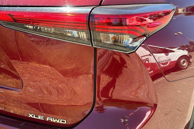 used 2020 Toyota Highlander car, priced at $24,990