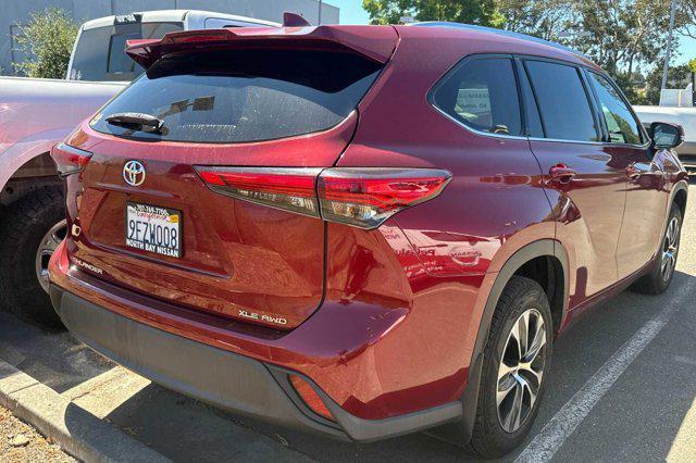 used 2020 Toyota Highlander car, priced at $24,990