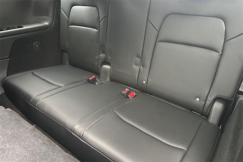 new 2025 Nissan Pathfinder car, priced at $50,811