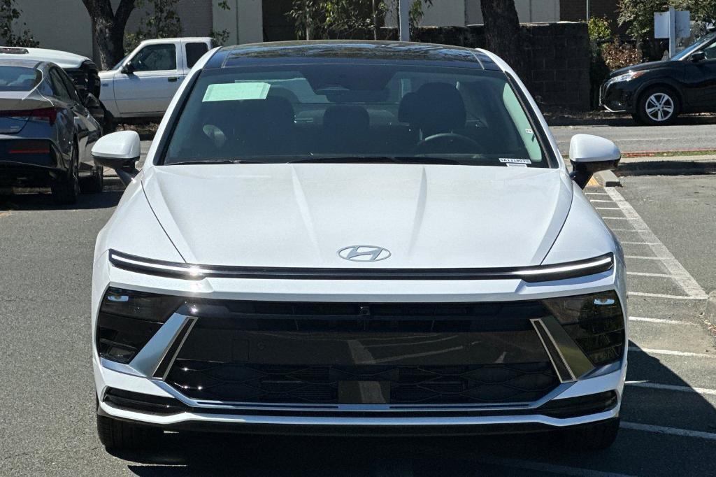 new 2025 Hyundai Sonata Hybrid car, priced at $39,955