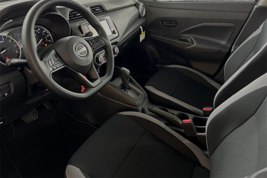 new 2025 Nissan Versa car