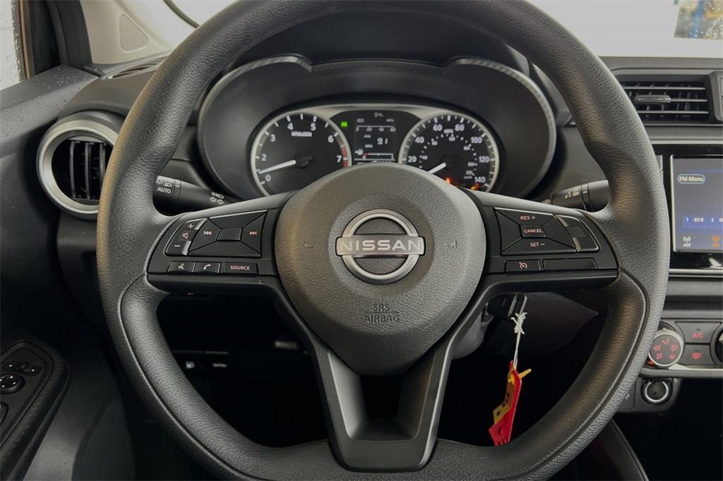 new 2025 Nissan Versa car