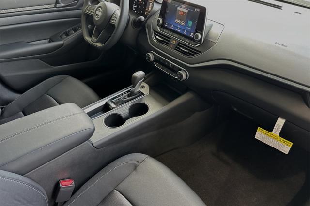 new 2025 Nissan Altima car