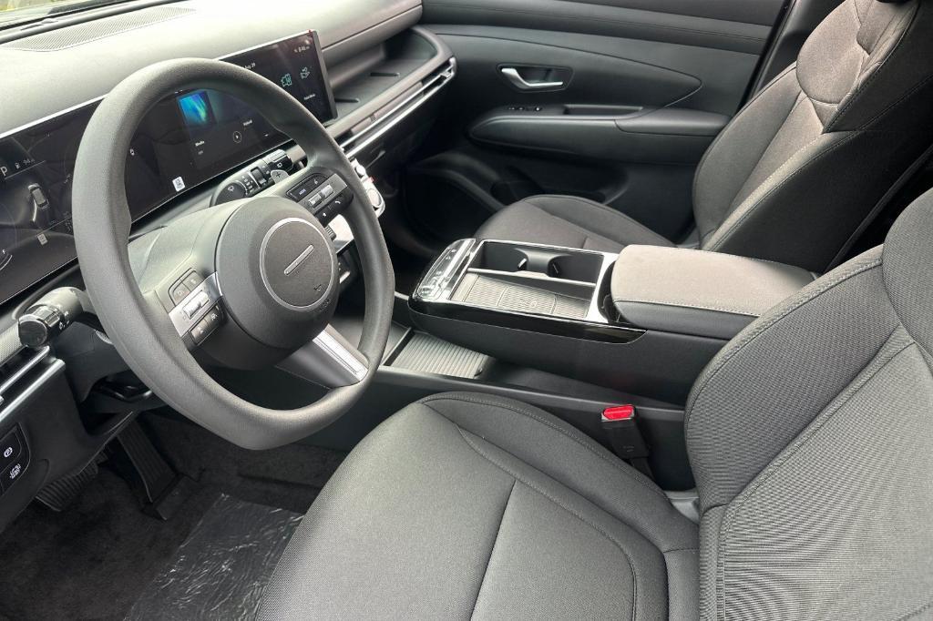 new 2025 Hyundai TUCSON Hybrid car, priced at $35,200
