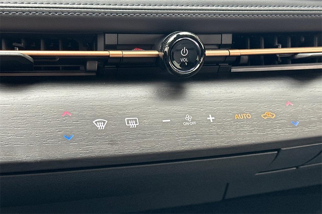 new 2025 Nissan ARIYA car