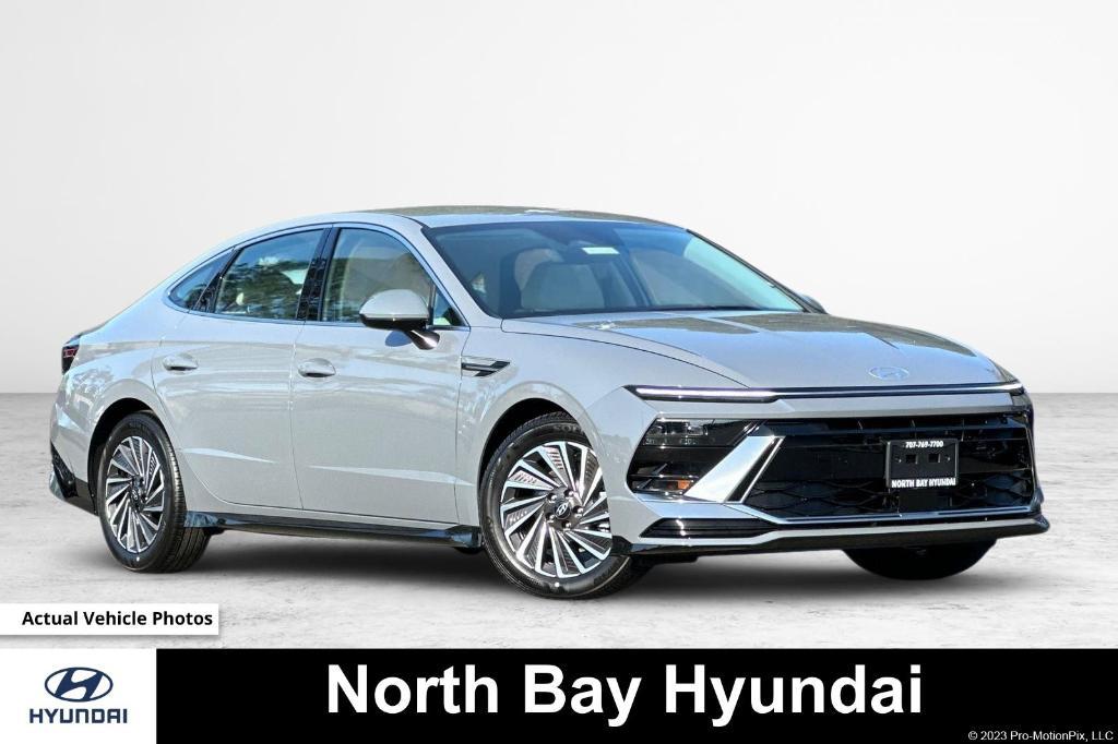 new 2025 Hyundai Sonata Hybrid car, priced at $32,735