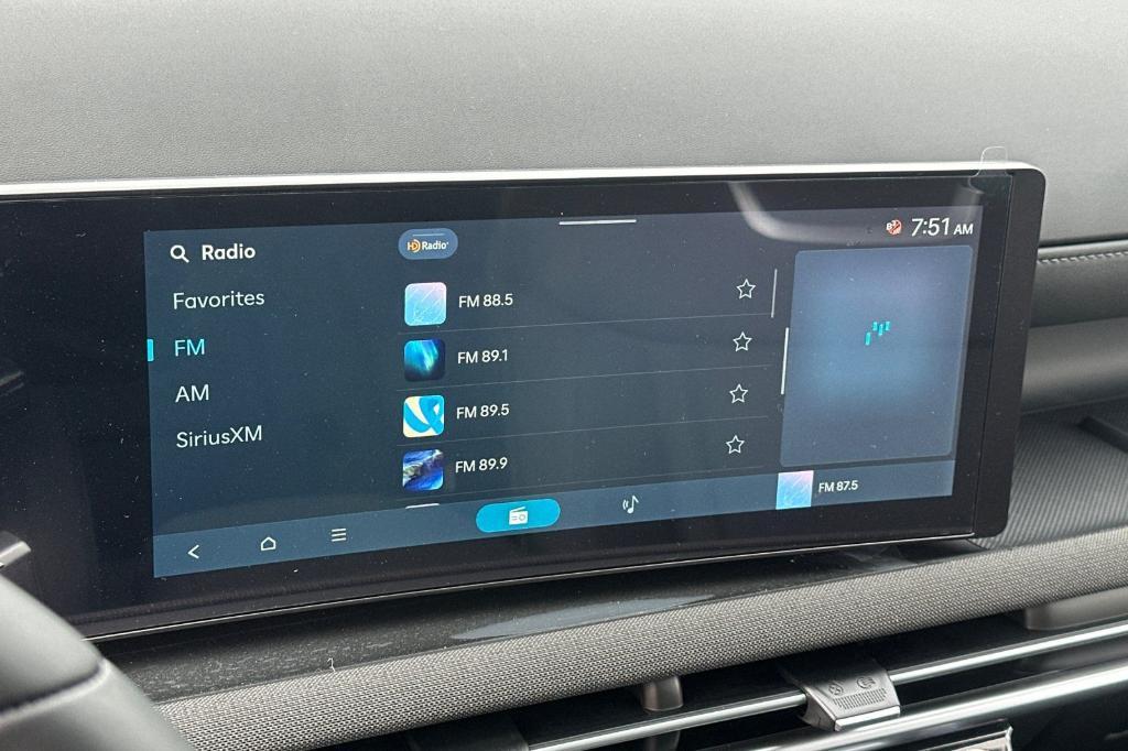 new 2025 Hyundai TUCSON Hybrid car, priced at $43,030