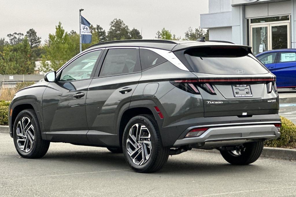 new 2025 Hyundai TUCSON Hybrid car, priced at $43,030